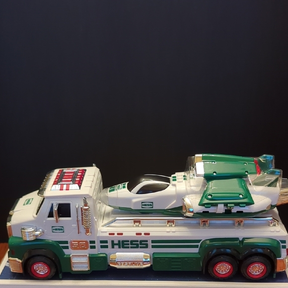 Hess 50th Anniversary Truck and Space Cruiser with Scout, 2014 - Picture 4 of 17